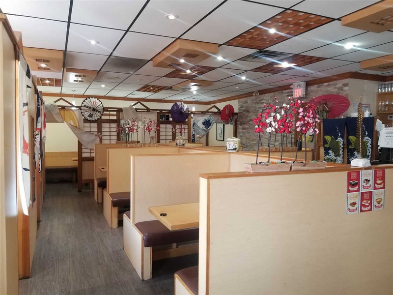 14 - 10620 Yonge St, Richmond Hill, L4C 3C8 | Image 3