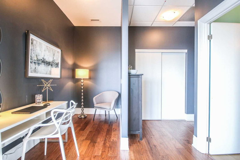 503 - 10376 Yonge St, Richmond Hill, L4C 3C7 | Image 3