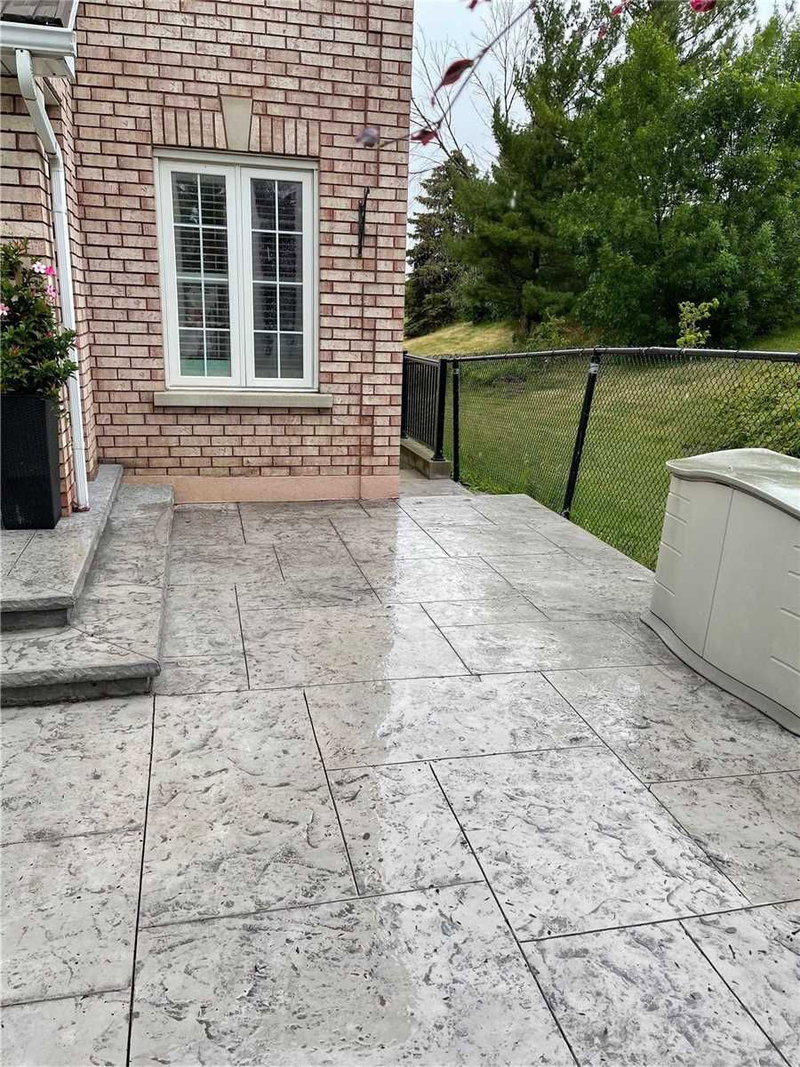 Lower - 54 Castlepoint Dr, Vaughan, L4H 1B8 | Image 2