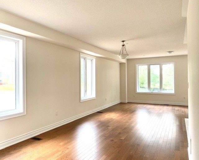 43 Erintol Way, Markham, L3S 0E6 | Image 2