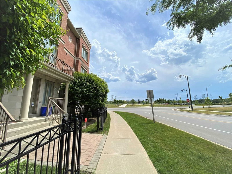 5 Saddlecreek Dr, Markham, L3T0A4 | Image 3