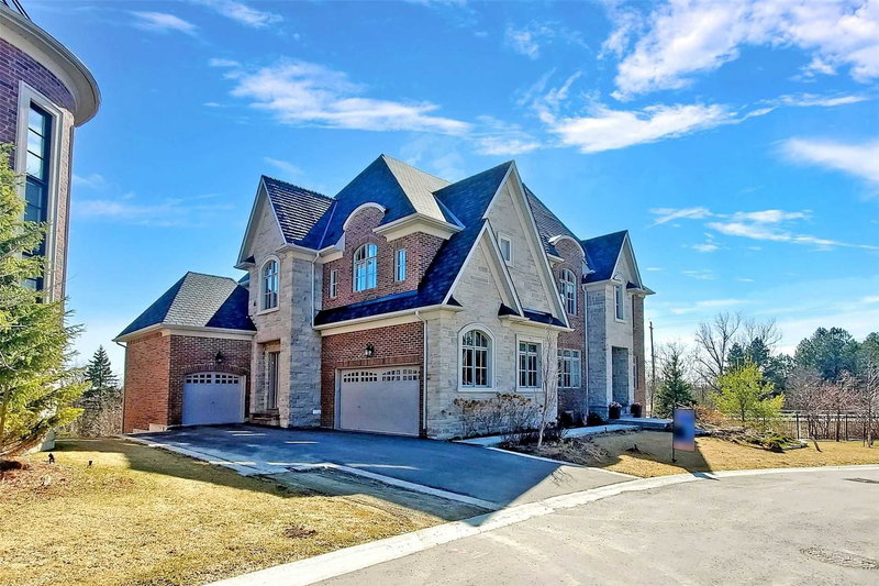 15 Davina Circ, Aurora, L4G0T1 | Image 2