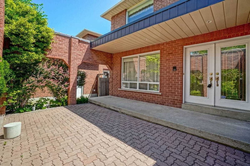 23 Arrowhead Dr, Vaughan, L4L4A4 | Image 3