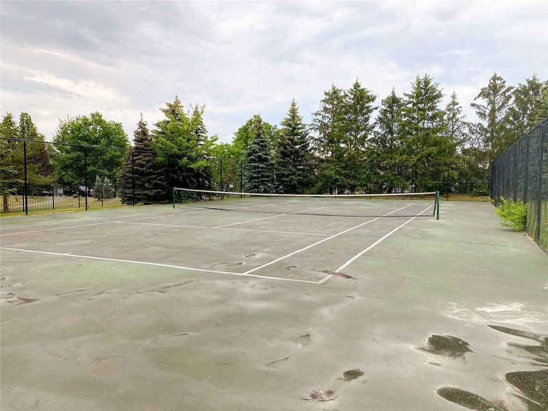 205 - 81 Townsgate Dr, Vaughan, L4J8E6 | Image 2