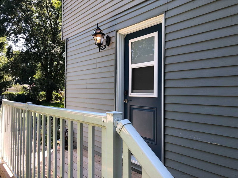 128 Moores Beach Rd, Georgina, L0E1N0 | Image 2