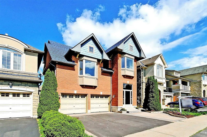 33 Brockdale St, Richmond Hill, L4E4W1 | Image 2