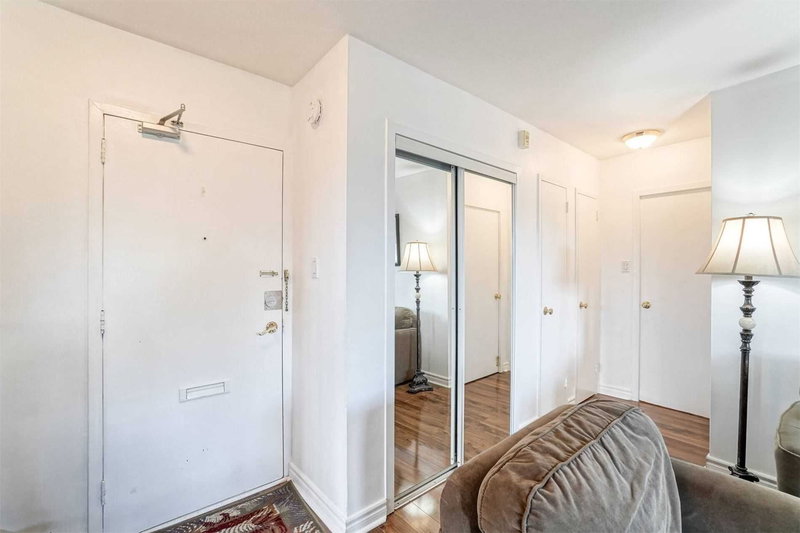 408 - 67 Richmond St, Richmond Hill, L4C3Y3 | Image 2