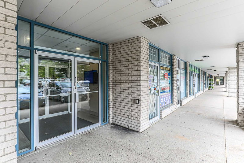 21D-22D - 7398 Yonge St, Vaughan, L4J 8J2 | Image 2