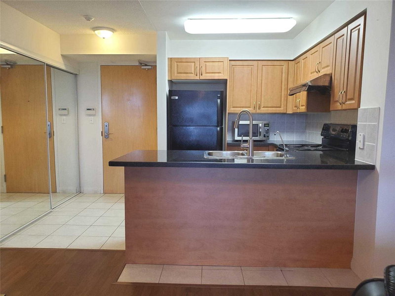 317 - 7363 Kennedy Rd, Markham, L3R 1G8 | Image 3