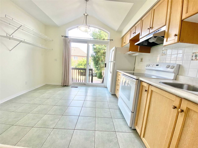 53 Silver Stream Ave, Richmond Hill, L4S1Z1 | Image 2