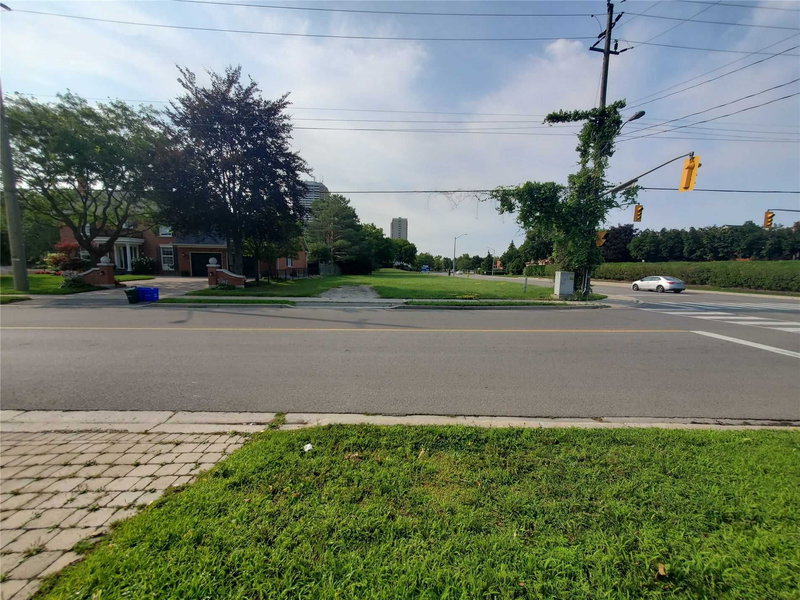 85 Crestwood Rd, Vaughan, L4J1A4 | Image 3