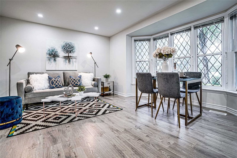 48 Lincoln Green Dr, Markham, L3P1R7 | Image 2