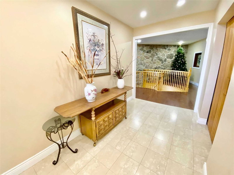 3134 Bloomington Rd, Whitchurch-Stouffville, L4A4A2 | Image 3