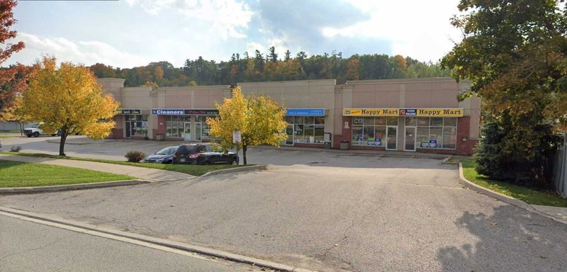 7/8 - 17080 Bathurst St, Newmarket, L3Y3A5 | Image 3