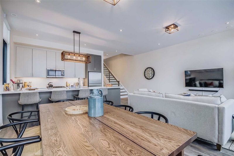 3779 Riva Ave, Innisfil, L9S3M3 | Image 3