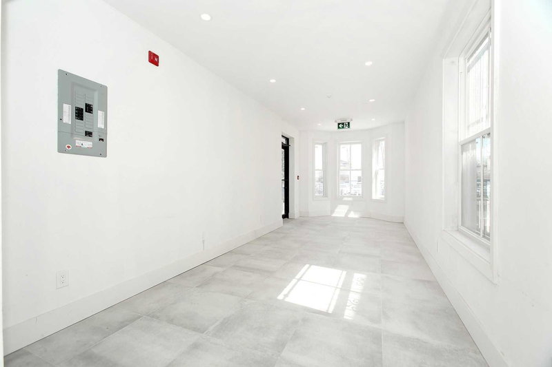 352 Main St N, Markham, L3P1Z1 | Image 2