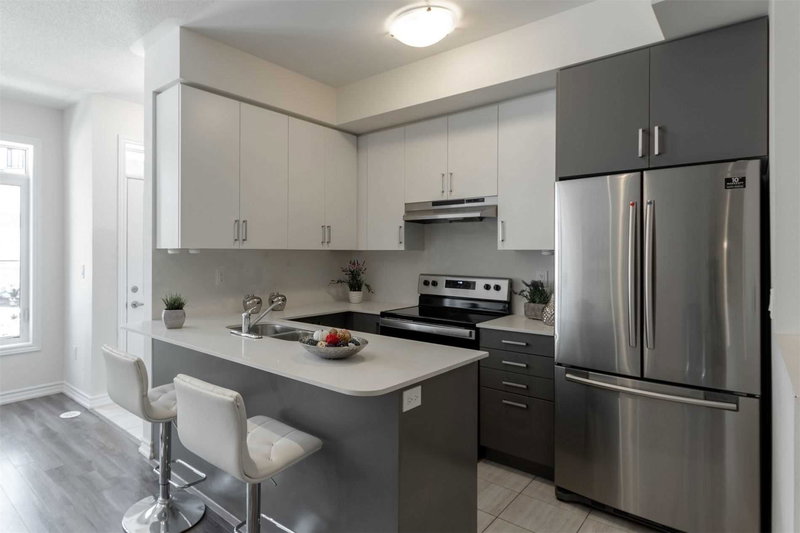 33 - 181 Parktree Dr, Vaughan, L6A 2W5 | Image 2