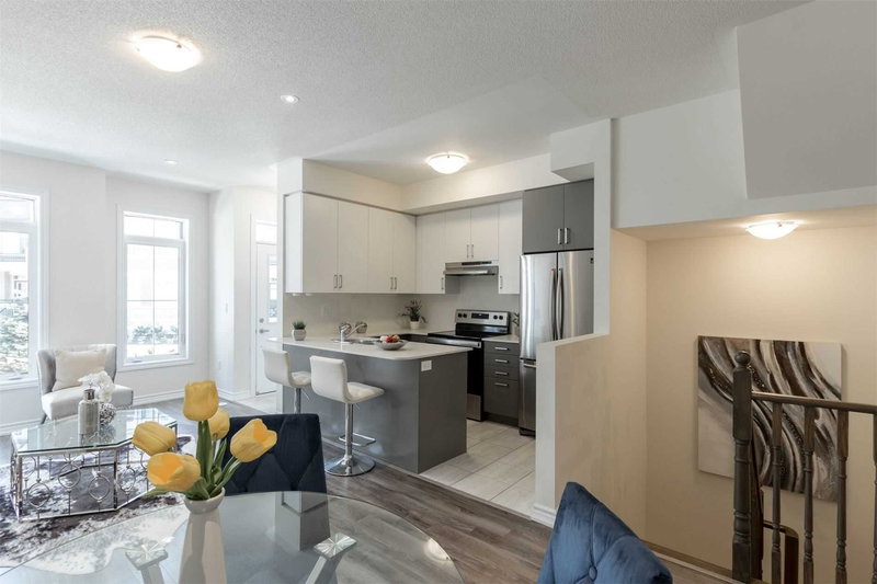 33 - 181 Parktree Dr, Vaughan, L6A 2W5 | Image 3