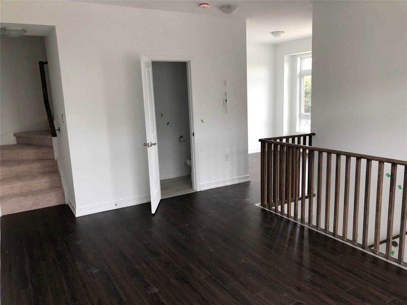 21 Beliveau St, Vaughan, L4L0M1 | Image 3