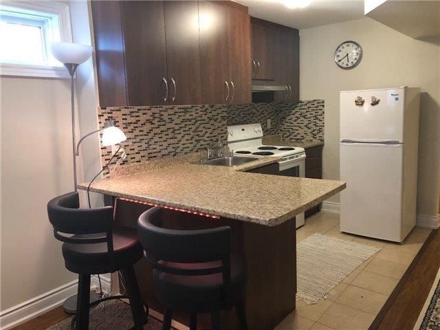 Basemen - 7 Gamble Glen Cres W, Richmond Hill, L4S2T3 | Image 2