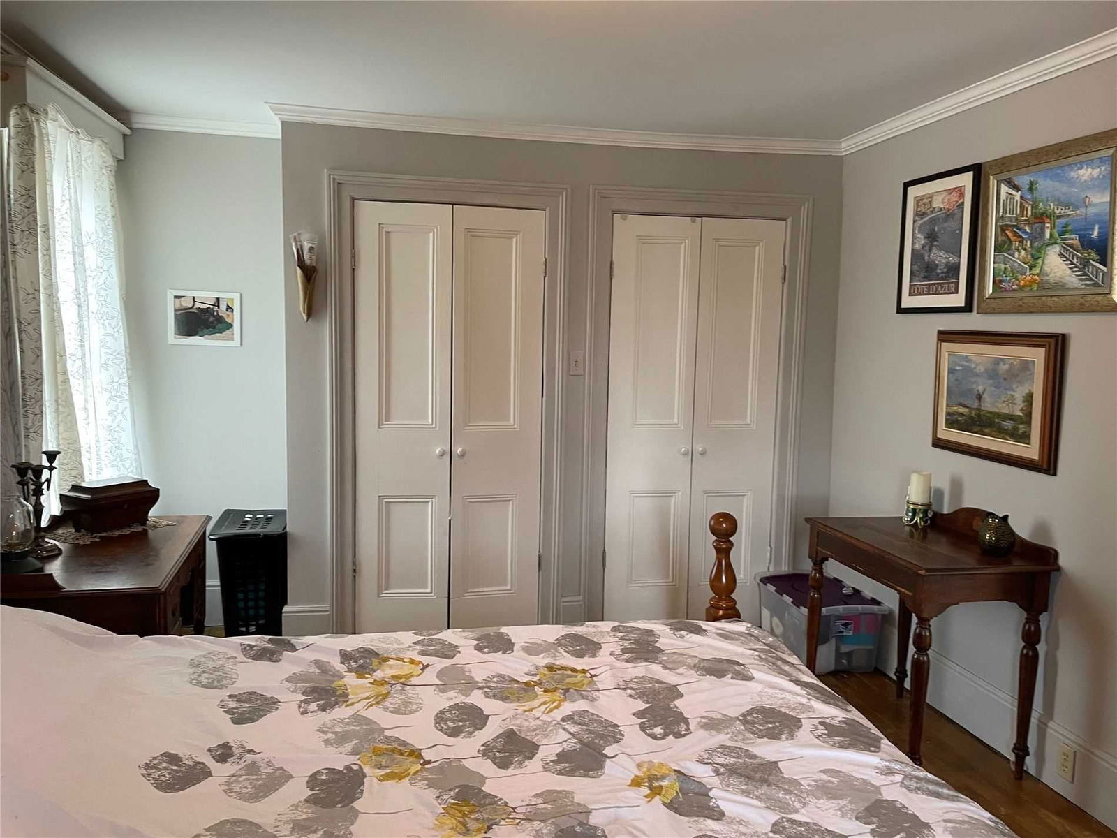 Listing Image 4