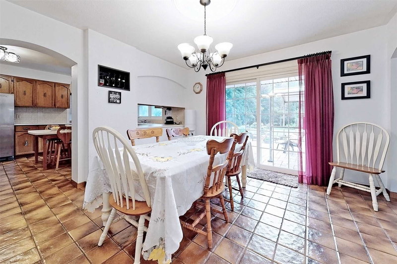 120 Lake Woods Dr, Whitchurch-Stouffville, L4A 1P9 | Image 3