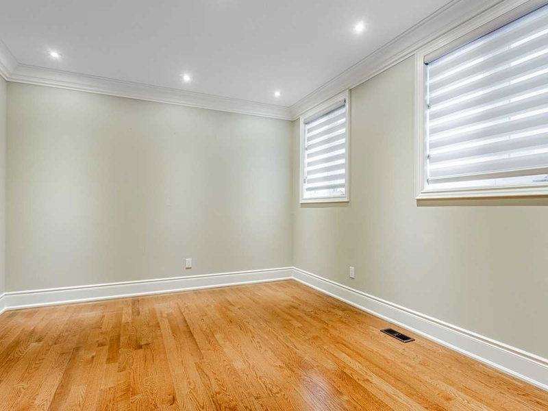 45 Marbrook St, Richmond Hill, L4C0Y9 | Image 3