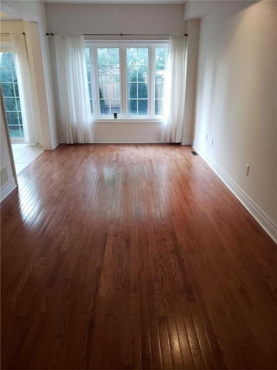 Townhouse leased at 9-320 Ravineview Drive, Vaughan, Ontario, L6A 4H1 - Rural Vaughan - MLS: N5339982