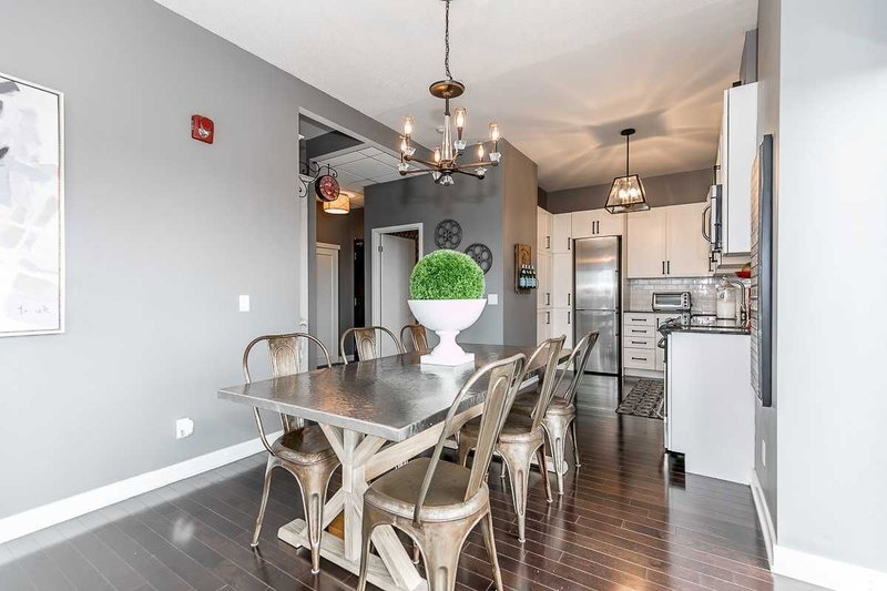 603 - 10376 Yonge St, Richmond Hill, L4C 3B8 | Image 3