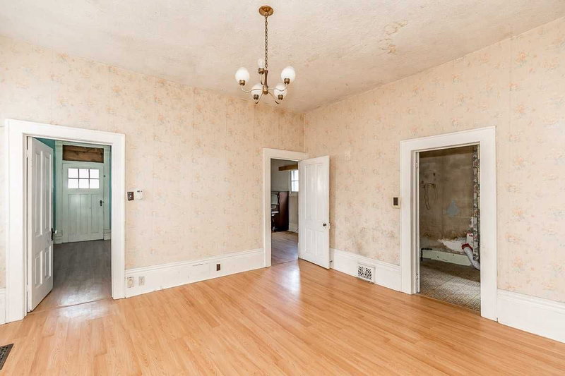 35 Queen St N, New Tecumseth, L0G1W0 | Image 2