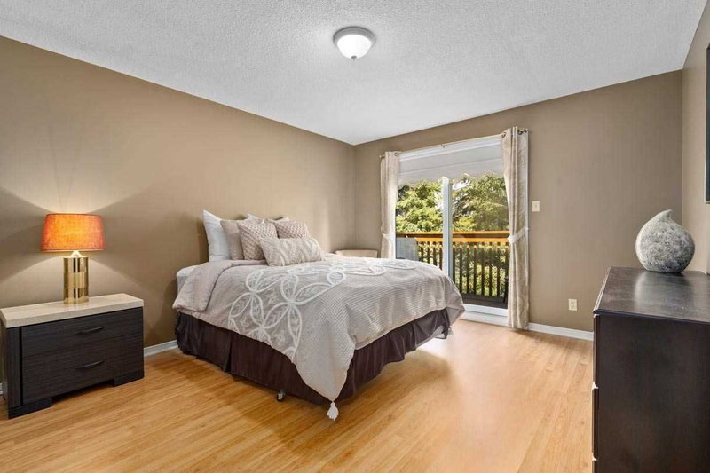 114 Green Briar Rd, New Tecumseth, L0M 1A0 | Image 3