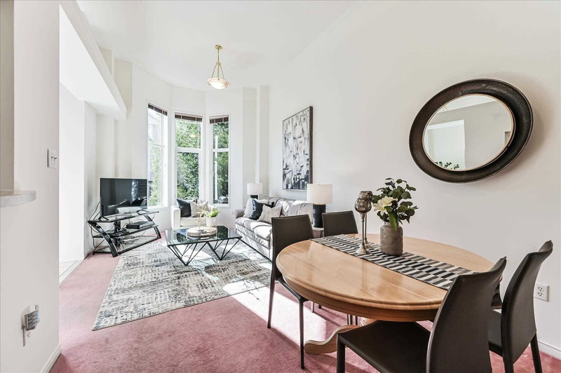 90 Bridlepath St, Richmond Hill, L4S1S2 | Image 3