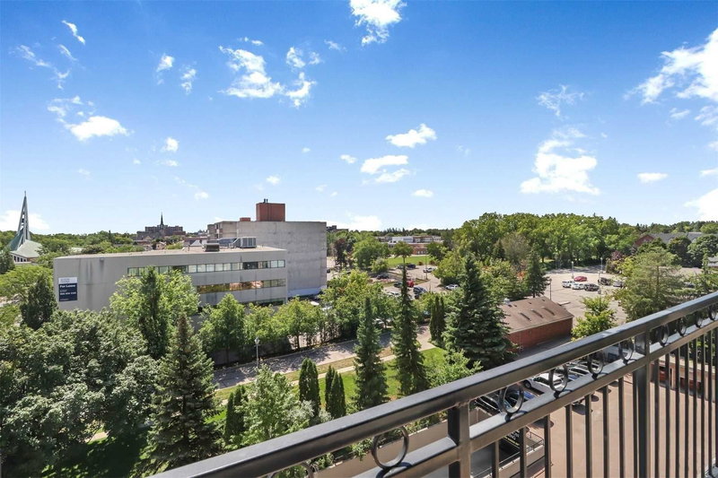 504 - 10376 Yonge St, Richmond Hill, L4C 3B8 | Image 3