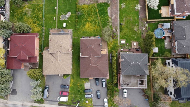 9747 Bathurst St, Richmond Hill, L4C3X5 | Image 3