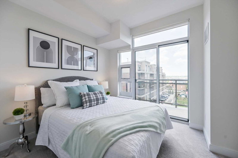 606 - 540 Bur Oak Ave, Markham, L6C0Y2 | Image 3