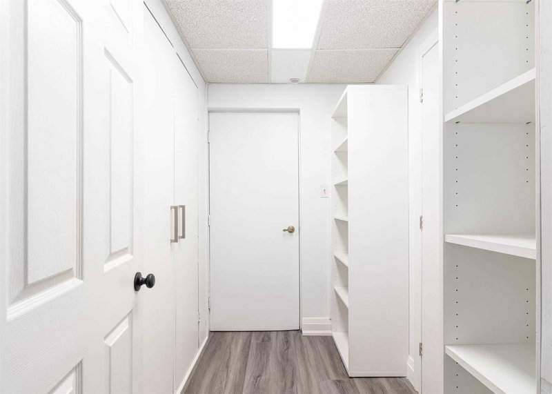 162 Longhouse St, Vaughan, L4L8E9 | Image 3