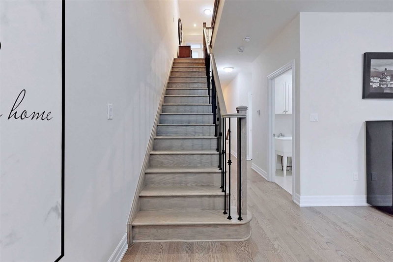 8208 Pine Valley Dr, Vaughan, L4L0H6 | Image 2