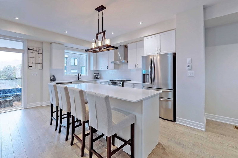 8208 Pine Valley Dr, Vaughan, L4L0H6 | Image 3