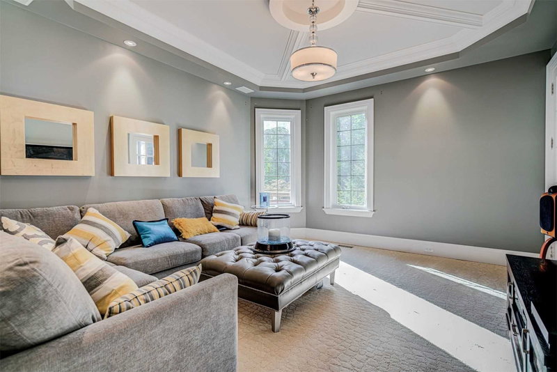 29 Moraine Forest Tr, Whitchurch-Stouffville, L4A7X5 | Image 2