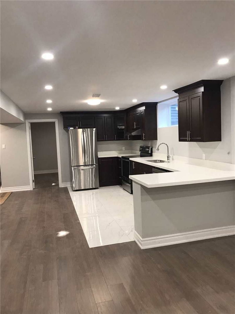 Bsmt - 456 Rupert Ave, Whitchurch-Stouffville, L4A1T1 | Image 3