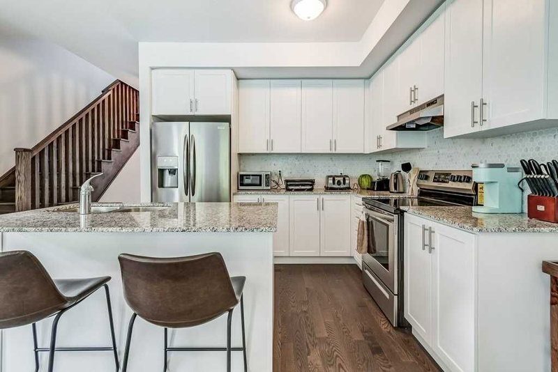 57 Hiawatha Crt, Vaughan, L4L0J2 | Image 2