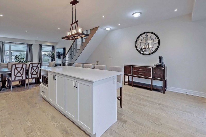 8208 Pine Valley Dr, Vaughan, L4L0H6 | Image 2