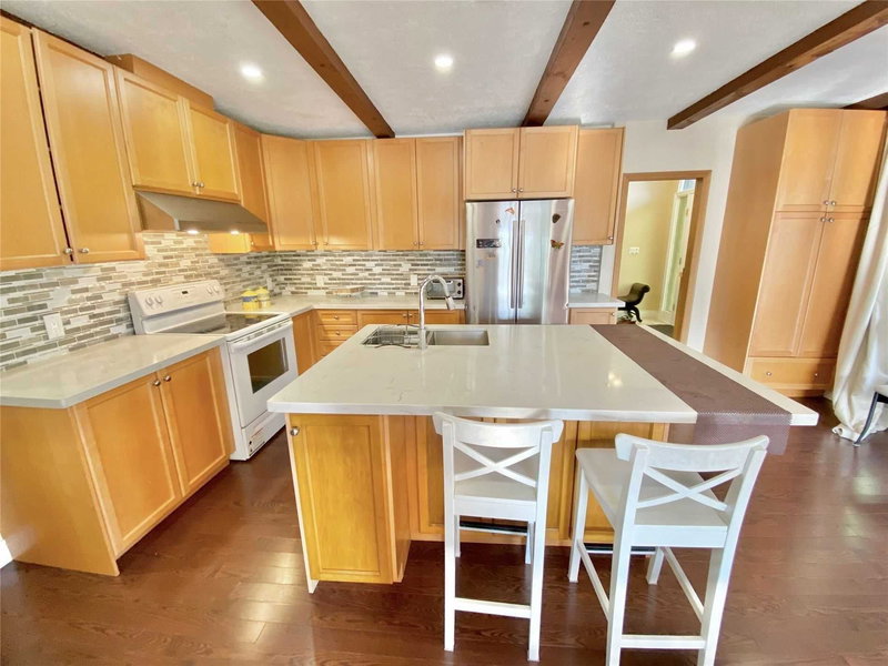 3134 Bloomington Rd, Whitchurch-Stouffville, L4A4A2 | Image 2