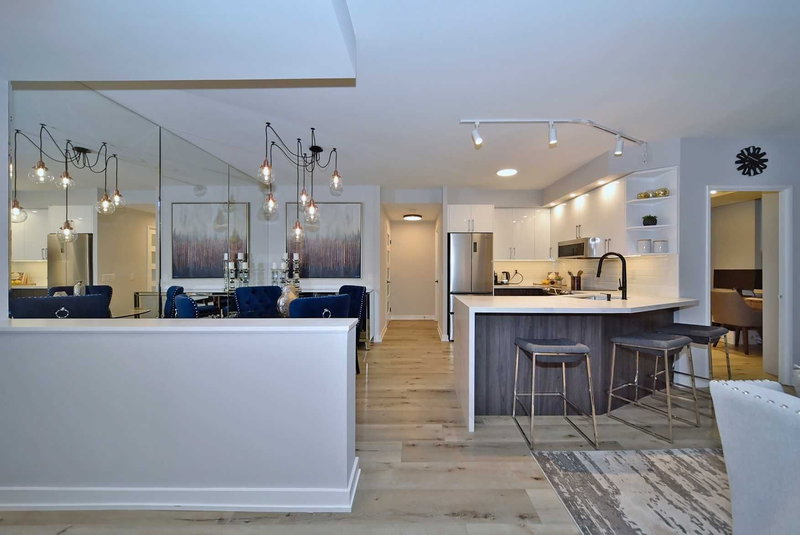 102 - 7398 Yonge St, Vaughan, L4J8J2 | Image 2