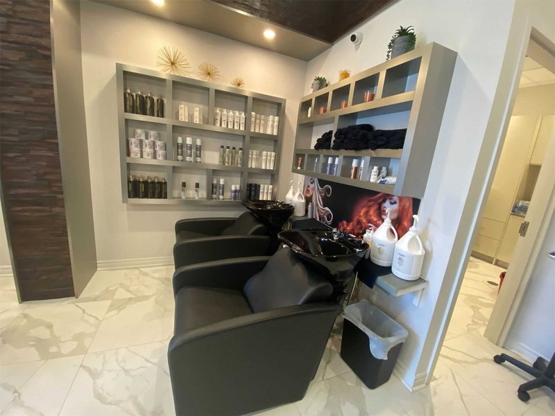 A8 - 9610 Yonge St, Richmond Hill, L4C 1V6 | Image 2