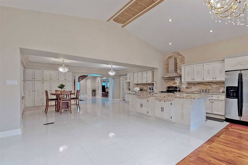 35 Cachet Pkwy, Markham, L6C1C5 | Image 3