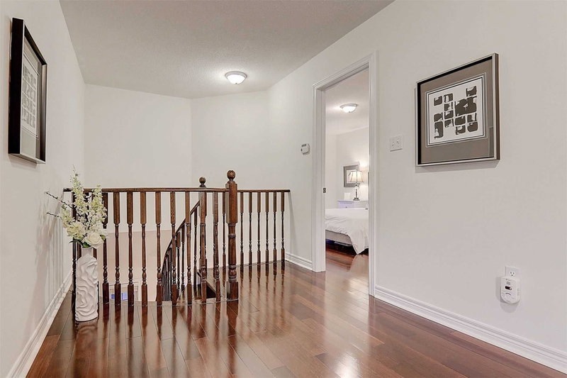 543 South Unionville Ave, Markham, L3R5G8 | Image 2