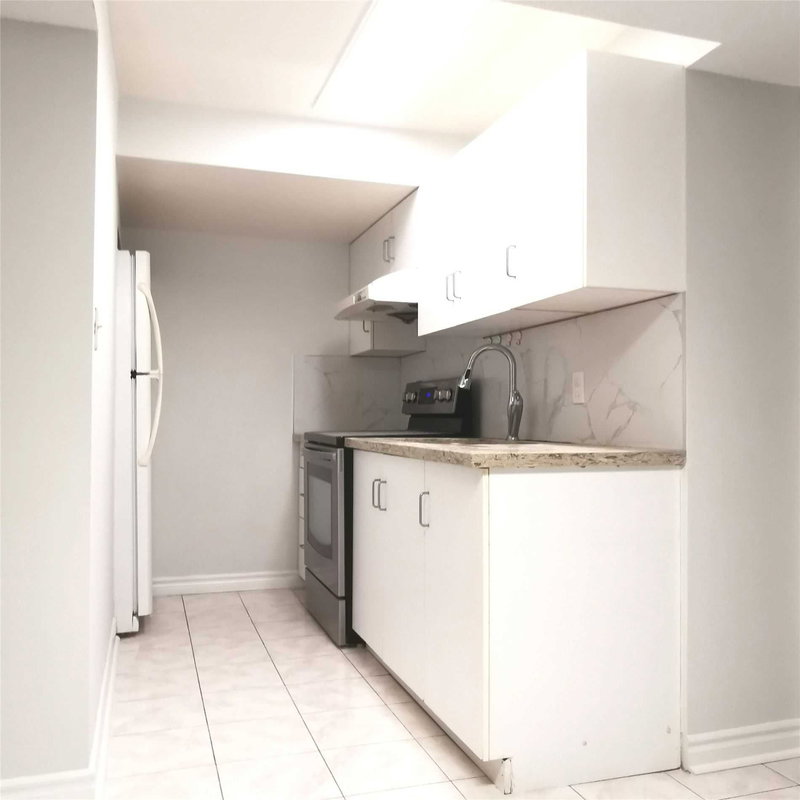 Lower - 191 Milliken Meadows Dr, Markham, L3R0V9 | Image 2