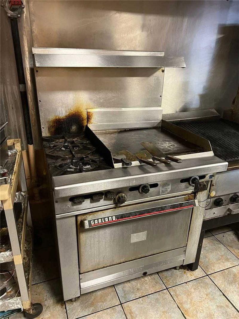 26 - 1111 Davis Dr, Newmarket, L3Y9E5 | Image 2