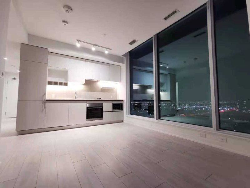 2910 - 5 Buttermill Ave, Vaughan, L4K 0J5 | Image 2